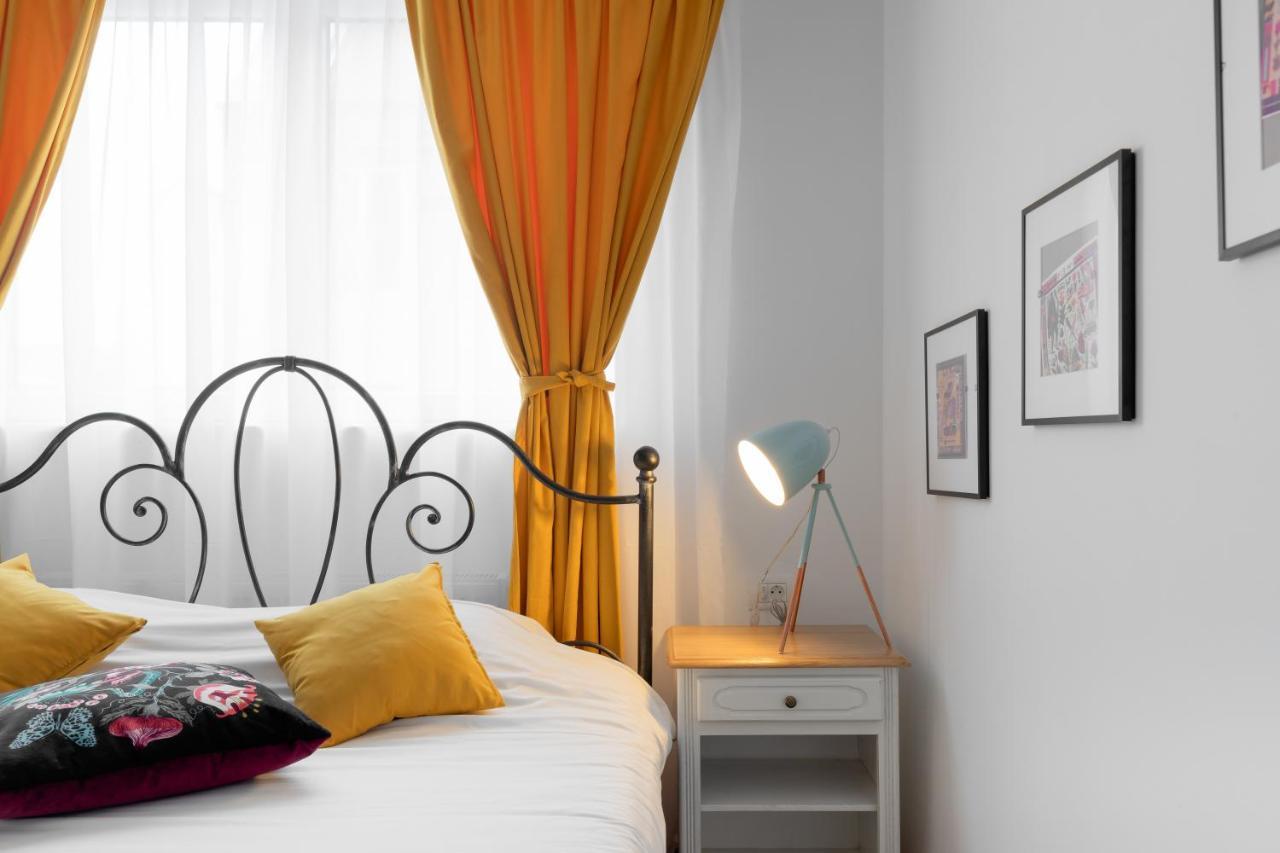 Historical Center 1 By Citylife Suites Bucarest Extérieur photo
